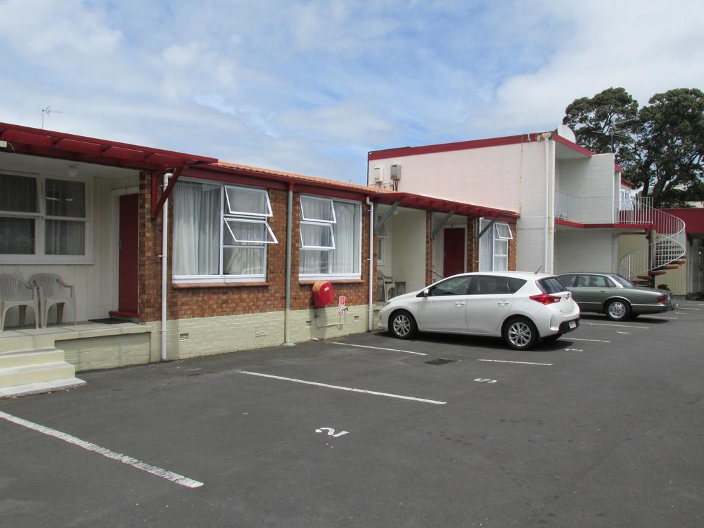 Dilworth Motel Оукланд Екстериор снимка