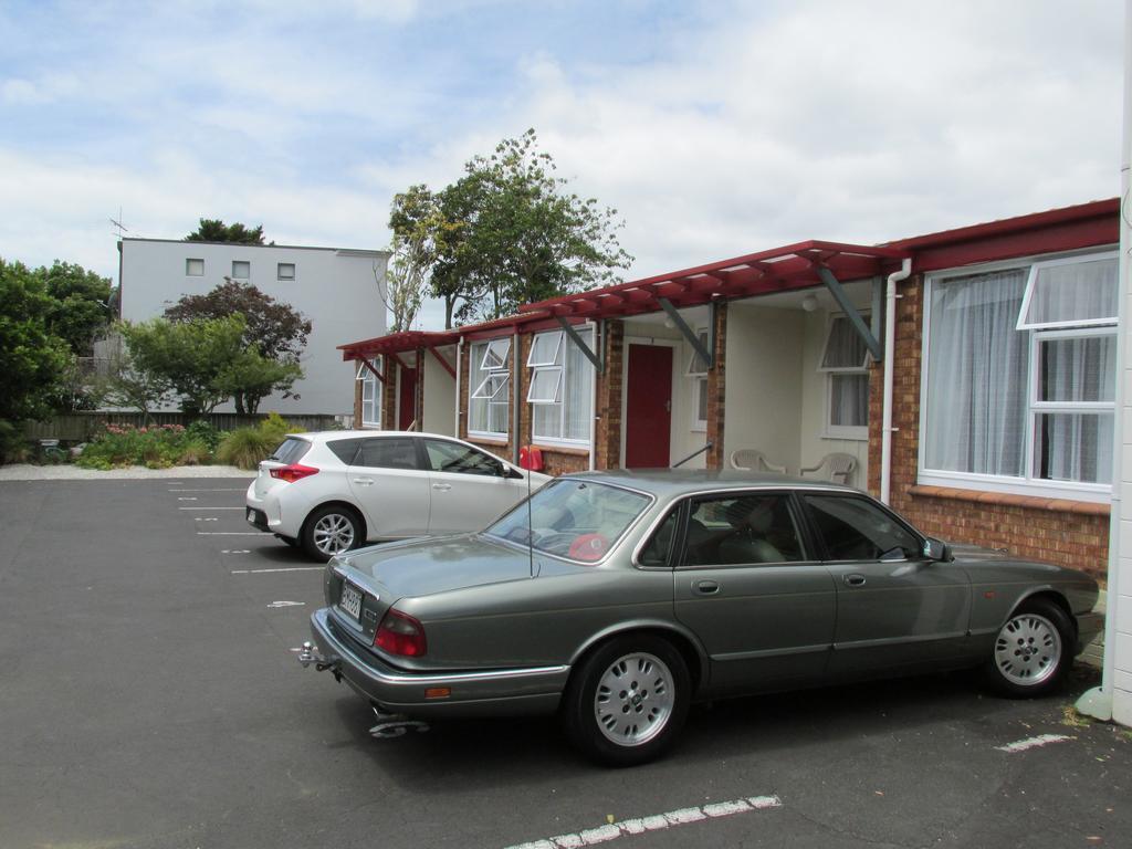 Dilworth Motel Оукланд Екстериор снимка