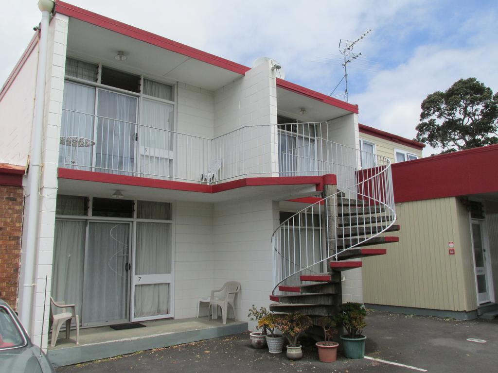 Dilworth Motel Оукланд Екстериор снимка
