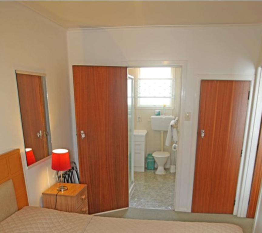 Dilworth Motel Оукланд Екстериор снимка